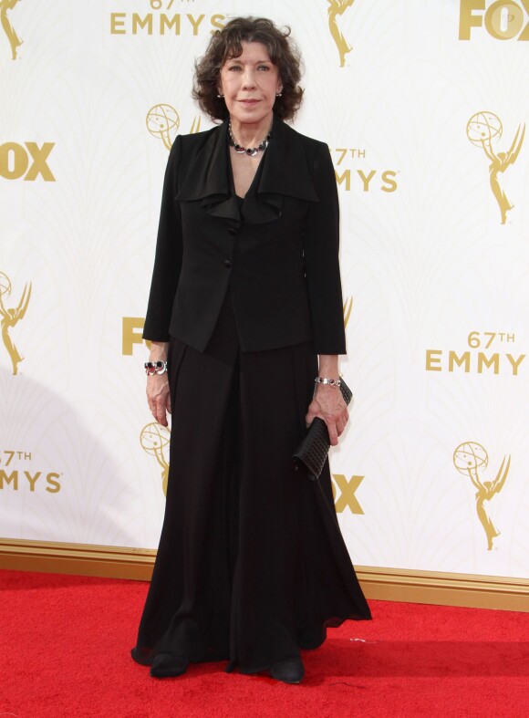 Lily Tomlin à la 67ème cérémonie annuelle des Emmy Awards au Microsoft Theatre à Los Angeles, le 20 septembre 2015  51856125 The 67th Annual Primetime Emmy Awards-Arrivals held at The Microsoft Theatre in Los Angeles, California on 9/20/1520/09/2015 - Los Angeles