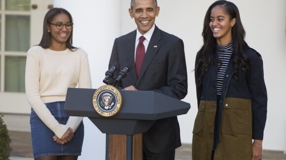 Barack Obama : Tradition et bonne humeur avec Malia et Sasha pour Thanksgiving