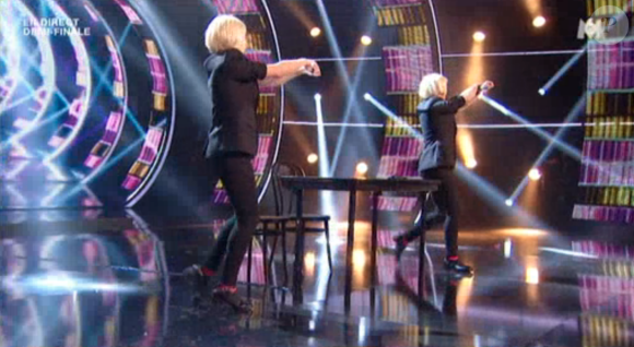 Up and over it, dans la demi-finale d'Incroyable Talent saison 10 sur M6, le mardi 1er décembre 2015.
