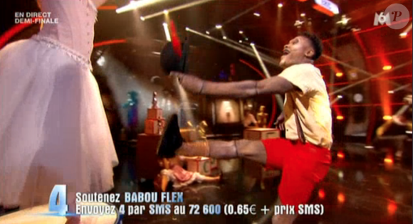 Babou Flex, dans la demi-finale d'Incroyable Talent saison 10 sur M6, le mardi 1er décembre 2015.
