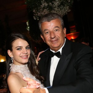 Exclusif - Sonia Ben Ammar (robe Chanel Haute Couture, bijoux Payal New York) et son père Tarak Ben Ammar  lors de la 23e édition du Bal des débutantes au Palais de Chaillot à Paris, le 28 novembre 2015. ©Jacovides/Borde/Moreau/Bestimage