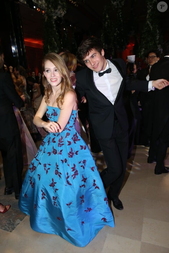 Exclusif - Skye McCaw (robe Oscar de la Renta, bijoux Payal New York) et son cavalier le comte Léopold van der Noot d'Assche  lors de la 23e édition du Bal des débutantes au Palais de Chaillot à Paris, le 28 novembre 2015. ©Jacovides/Borde/Moreau/Bestimage