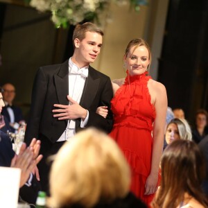 Exclusif - Tara Hunt (robe Delphine Manivet, bijoux Payal New York) et son cavalier Tommaso Cuniberti lors de la Vingt-troisième édition du Bal au Palais de Chaillot à Paris, le 28 novembre 2015.  © Le Bal/Jacovides/Borde/Moreau/Bestimage