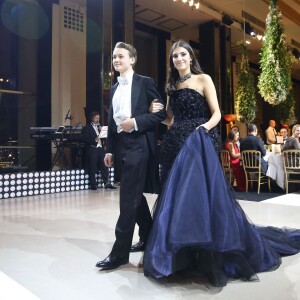 Exclusif - Natalia Fares (robe Ralph & Russo, bijoux Payal New York) et son cavalier Thomas Coleridge lors de la Vingt-troisième édition du Bal au Palais de Chaillot à Paris, le 28 novembre 2015.  © Le Bal/Jacovides/Borde/Moreau/Bestimage