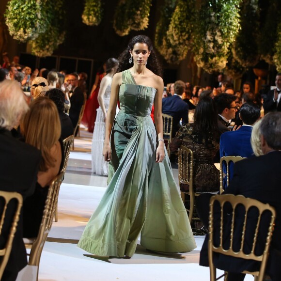 Exclusif - Iman Pérez (robe Jean Paul Gaultier Paris, bijoux Payal New York)lors de la Vingt-troisième édition du Bal au Palais de Chaillot à Paris, le 28 novembre 2015.  © Le Bal/Jacovides/Borde/Moreau/Bestimage