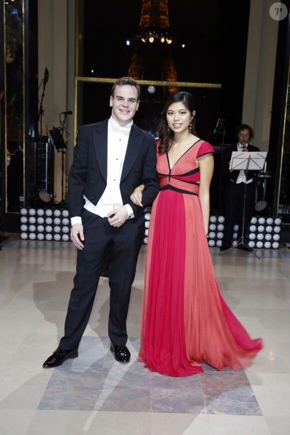 Exclusif - Vanessa Lauren Wang (robe J. Mendel, bijoux Payal New York) et son cavalier William Hallisey lors de la Vingt-troisième édition du Bal au Palais de Chaillot à Paris, le 28 novembre 2015.  © Le Bal/Jacovides/Borde/Moreau/Bestimage