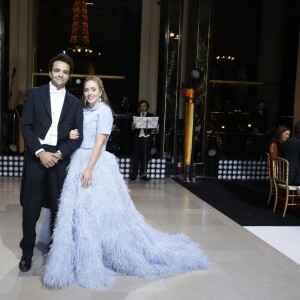 Exclusif - Olivia Hallisey (robe Giambattista Valli Haute Couture, bijoux Payal New York) et son cavalier Jules Verdet lors de la Vingt-troisième édition du Bal au Palais de Chaillot à Paris, le 28 novembre 2015.  © Le Bal/Jacovides/Borde/Moreau/Bestimage