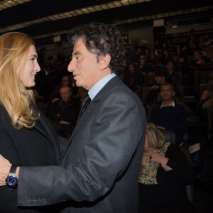 Exclusif - Julie Gayet, Jack Lang - Intérieur lors de l'avant-première du film "Le Prophète" à l'Institut du monde arabe à Paris, le 30 novembre 2015.