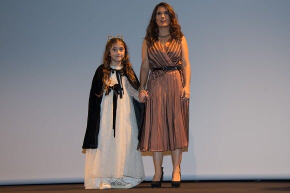 Exclusif - Salma Hayek et sa fille Valentina Paloma Pinault - Intérieur lors de l'avant-première du film "Le Prophète" à l'Institut du monde arabe à Paris, le 30 novembre 2015.