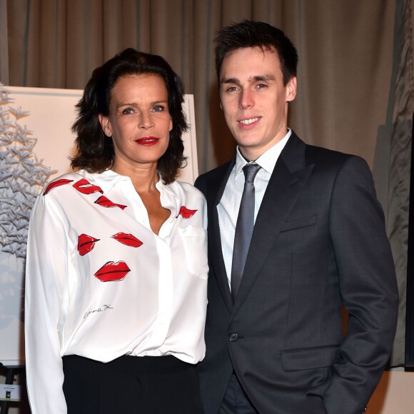 Exclusif - La princesse Stéphanie de Monaco, présidente de Fight Aids Monaco et ambassadrice de l'ONUSIDA, et son fils Louis Ducruet - Ventes aux enchères en faveur de Fight Aids Monaco à l'hôtel Le Meridien Beach Plaza à Monaco, le 1er décembre 2015. ©Bruno Bebert/Olivier Huitel/Pool Restreint/Bestimage