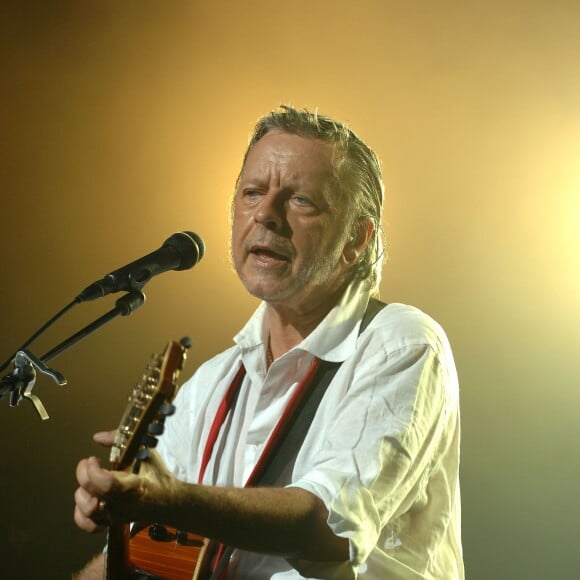 Renaud en concert en suisse en 2007.