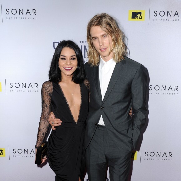 Vanessa Hudgens et Austin Butler assistent à la projection de la série 'The Shannara Chronicles au cinéma iPic Theaters. Los Angeles, le 4 décembre 2015.