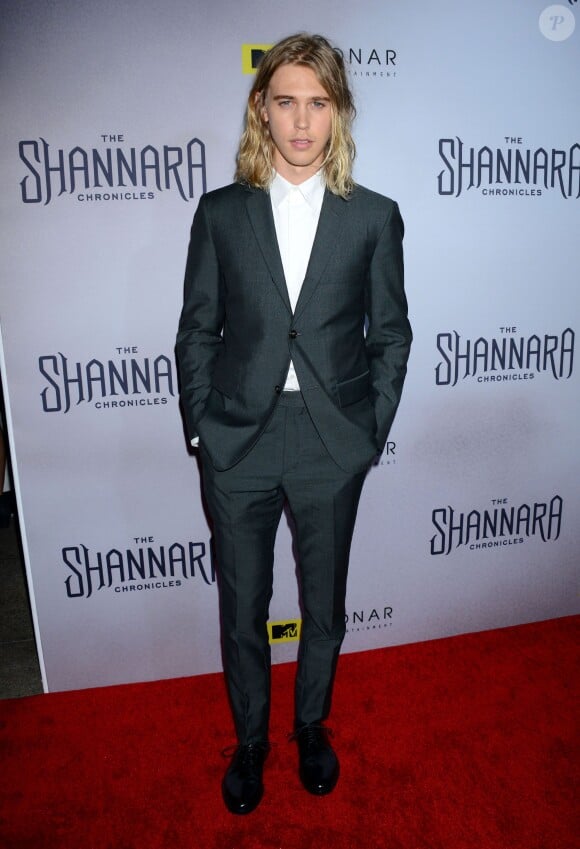 Austin Butler assiste à la projection de la série 'The Shannara Chronicles au cinéma iPic Theaters. Los Angeles, le 4 décembre 2015.