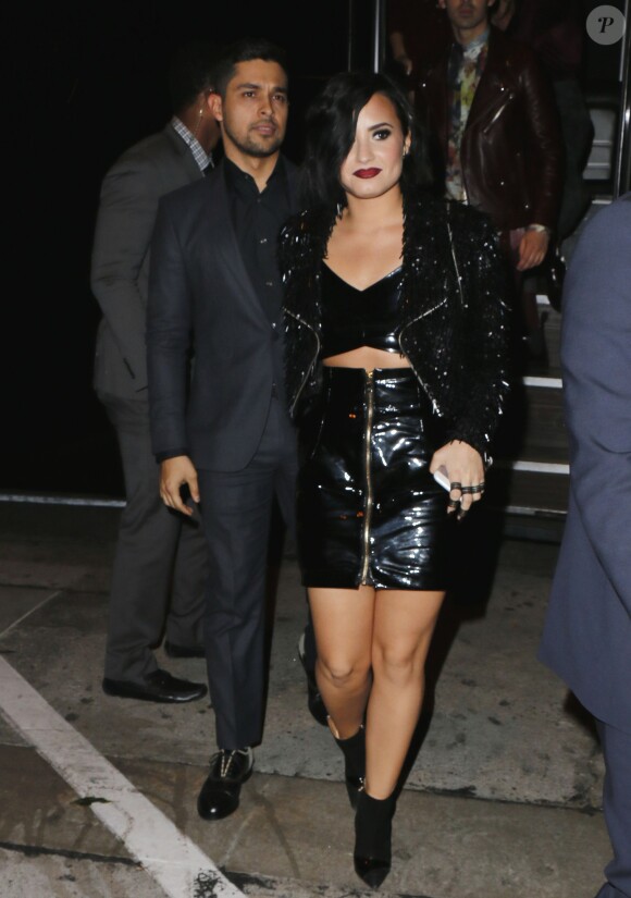 Demi Lovato et son compagnon Wilmer Valderrama arrivent au Craig's restaurant à West Hollywood, le 22 novembre 2015. © CPA