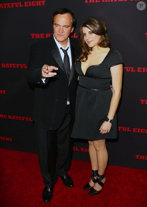 Quentin Tarantino et sa compagne Courtney Hoffman à la première de "Les Huit Salopards" à Hollywood, le 7 décembre 201.