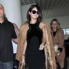 Selena Gomez arrive à l'aéroport LAX de Los Angeles. Le 15 octobre 2015