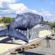 En marge de la COP21, l'opération "La baleine bleue" s'installe à Paris sur le Port du Gros Caillou le 30 novembre 2015.