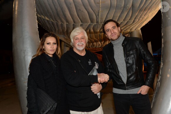 Exclusif - Paul Watson (fondateur de la Sea Shepherd Conservation Society) et sa femme Yana Rusinovich, Karl Lagasse - Soirée d'inauguration de l'opération "La Baleine Bleue" sur le port du Gros Caillou à Paris, le 1er décembre 2015.