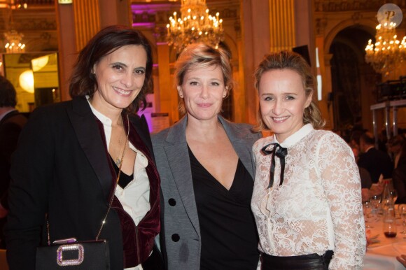 Inès de La Fressange, Maïtena Biraben et Caroline Roux - Dîner de la FIDH (Fédération International des Droits de l'Homme) à l'Hôtel de Ville de Paris le 8 décembre 2015.
