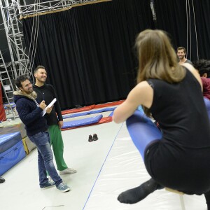 Exclusif - Alex Goude lors des répétitions du spectacle "Timéo" mis en scène par Alex Goude à l'école Nationale des Arts du Cirque de Rosny-sous-Bois, le 28 novembre 2015.