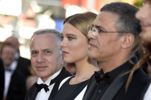 Abdellatif Kechiche, Léa Seydoux et Brahim Chioua lors de la clôture du 66e festival du film de Cannes le 26 mai 2013.