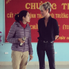 Laeticia Hallyday inaugure une école bilingue financée par la Bonne étoile à l'orphelinat de BaVi à Hanoi, au Vietnam, décembre 2015.