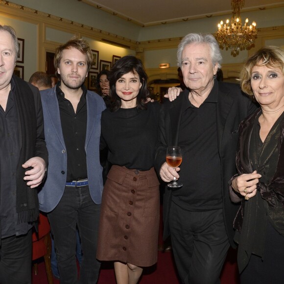 Jean-Michel Dupuis, Florian Zeller, Evelyne Bouix, Pierre Arditi et Josiane Stoléru - 100e de la pièce "Le Mensonge" au théâtre Édouard VII à Paris, le 11 décembre 2015. © Coadic Guirec/Bestimage.