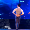 Olivier Dion et sa partenaire, dans Danse avec les stars 6 sur TF1, le samedi 12 décembre 2015.