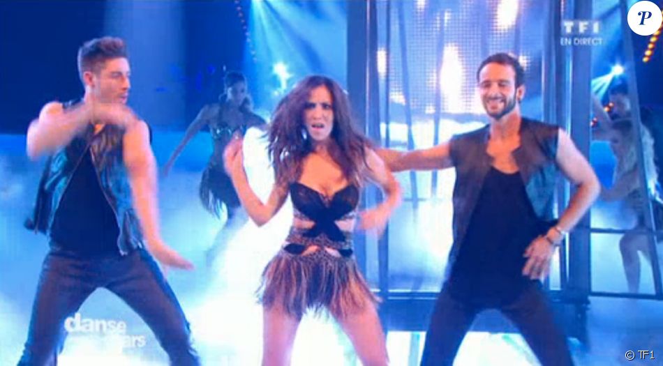 Fabienne Carat Danse Avec Deux Partenaires Dans Danse Avec Les Stars 6 Sur Tf1 Le Samedi 12 Decembre 2015 Purepeople