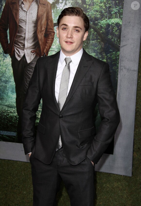 Kyle Gallner - Premiere du film "Beautiful Creatures" a Hollywood, le 6 février 2013.