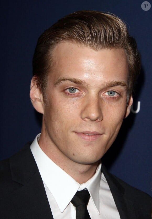 Jake Abel - Première du film "The Theory of Everything" à Beverly Hills le 28 octobre 2014.