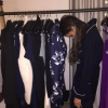 Victoria Beckham meurt de fatigue et s'amuse comme elle peut tandis qu'elle enchaîne les présentations mode de sa ligne de vêtements / photo postée sur Instagram, le 8 décembre 2015.