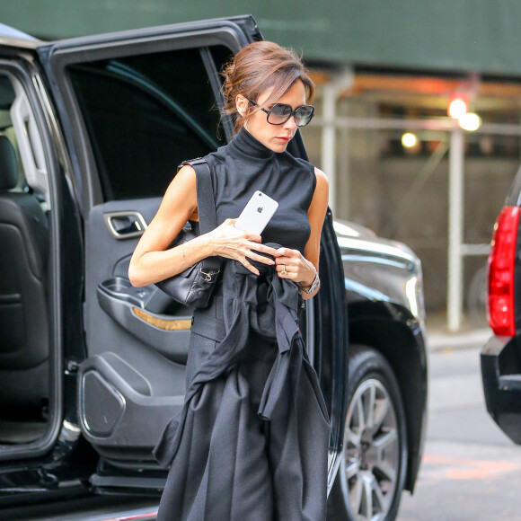 Victoria Beckham devant son hôtel à New York, le 8 décembre 2015