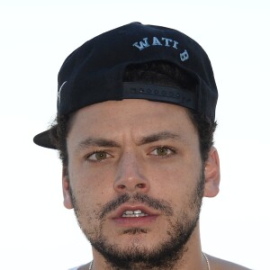 Kev Adams au photocall du film "Les Nouvelles aventures d'Aladin" lors du 8e Festival du Film Francophone d'Angoulême, le 29 août 2015.