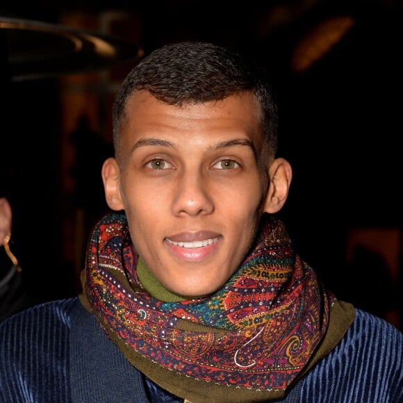 Le chanteur Stromae (Paul Van Haver) au défilé de mode hommes Valentino collection prêt-à-porter Automne Hiver 2015/2016 à l'hôtel Salomon de Rothschild à Paris, le 21 janvier 2015