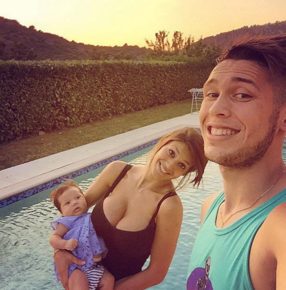 Lucas Ocampos avec sa belle Majo et leur bébé - 2015