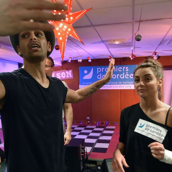 Exclusif - Priscilla Betti et son partenaire Christophe Licata participent à l'opération "Danse à l'hôpital" avec les jeunes de la Fondation Santé des Etudiants de France, pour l'association "Premiers de Cordée" à la clinique médicale et pédagogique Edouard Rist à Paris, le 17 décembre 2015. © Giancarlo Gorassini/Bestimage