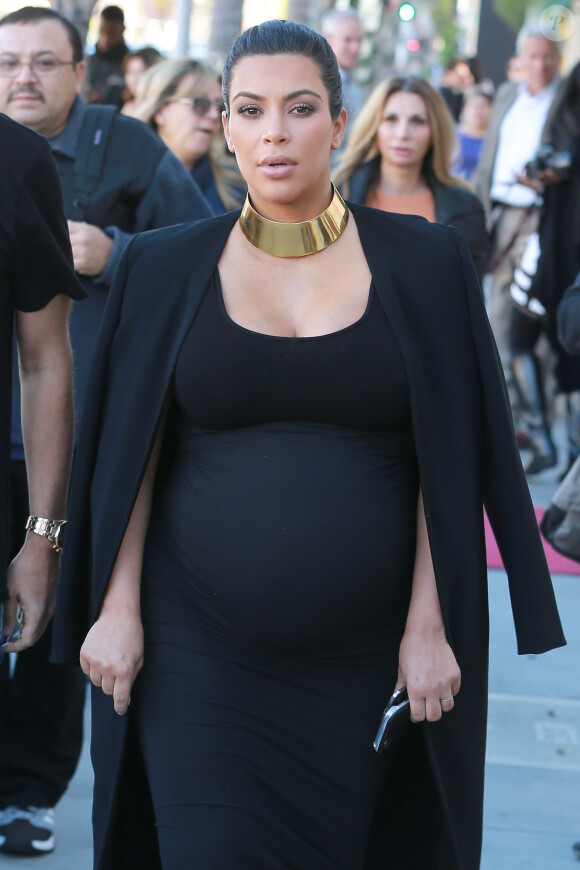 Kim Kardashian enceinte est allée déjeuner avec son ami Jonathan Cheban au restaurant 'La Scala' à Beverly Hills.