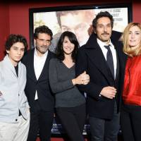 Julie Gayet, radieuse au côté de Pascal Elbé et son fils, "compte sur vous"