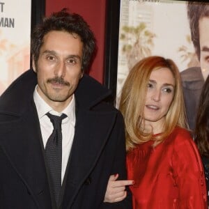 Vincent Elbaz et Julie Gayet - Avant-première du film "Je compte sur vous" au Publicis Cinémas à Paris le 21 décembre 2015.