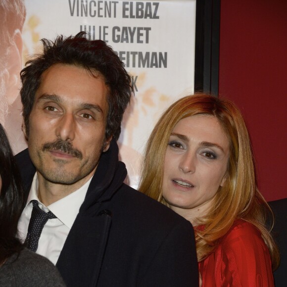 Vincent Elbaz et Julie Gayet - Avant-première du film "Je compte sur vous" au Publicis Cinémas à Paris le 21 décembre 2015.