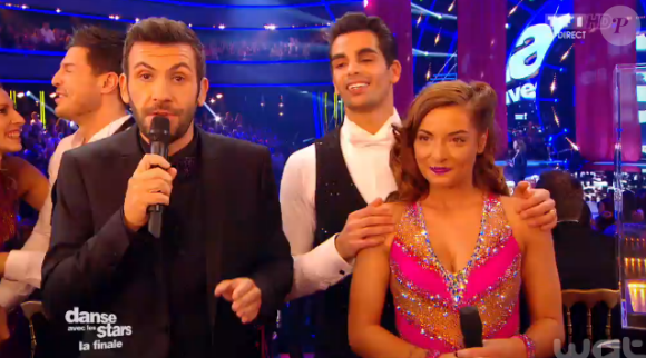 Priscilla et Christophe Licata lors de la finale de Danse avec les stars 6, sur TF1, le mercredi 23 décembre 2015