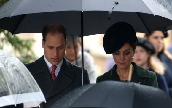 Kate Middleton et le prince William à la messe de Noël en l'église St Mary Magdalene à Sandringham le 25 décembre 2015.