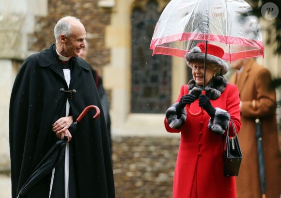 La reine Elizabeth II à la messe de Noël en l'église St Mary Magdalene à Sandringham le 25 décembre 2015.