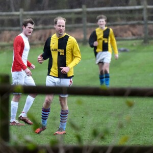 Le prince William et le prince Harry ont disputé le 24 décembre 2015 à King's Lynn le traditionnel match de football caritatif de Noël de Sandringham, tous deux sous les couleurs d'un pub local, le Black Horse Inn.