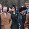 Le prince William, le prince Charles, Kate Middleton, duchesse de Cambridge, Camilla Parker-Bowles, duchesse de Cornouailles, et le prince Harry sur le chemin de l'église St Mary Magdalene le 25 décembre 2015 à Sandringham, à l'occasion de la messe de Noël.