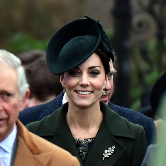 Catherine Kate Middleton, la duchesse de Cambridge - Les membres de la famille royale d'Angleterre ont assisté à la messe de Noël de l’église de St. Mary Magdalene à Norfolk, le 25 décembre 2015  Please hide children face prior publication The Queen and members of The Royal Family Attend The Christmas Day Service at the Church of St. Mary Magdalene, Sandringham, Norfolk, UK. 25.12.1525/12/2015 - Norfolk