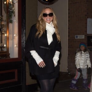 Exclusif - Mariah Carey et son compagnon James Packer passent leurs vacances à la station de Aspen le 19 décembre 2015.