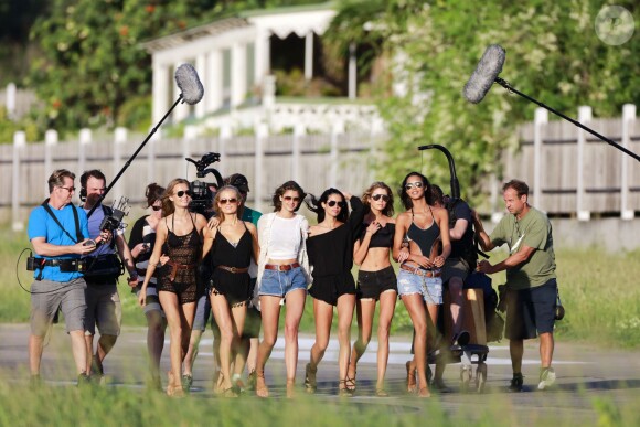 Exclusif - Josephine Skriver, Vita Sidorkina, Taylor Hill, Sara Sampaio, Stella Maxwell et Lais Ribeiro en plein tournage pour Victoria's Secret à Saint-Barthélemy, le 13 décembre 2015.