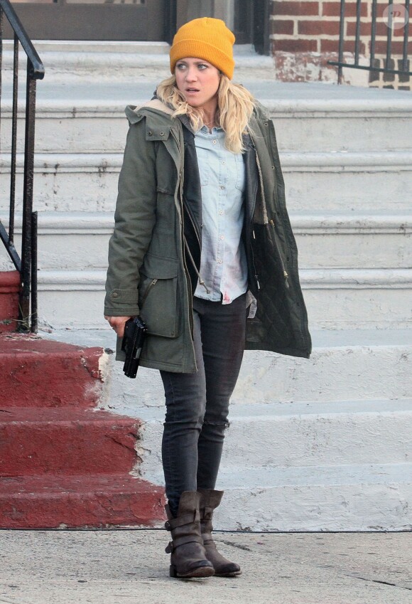 Brittany Snow sur le tournage de 'Bushwick' à New York, le 13 décembre 2015